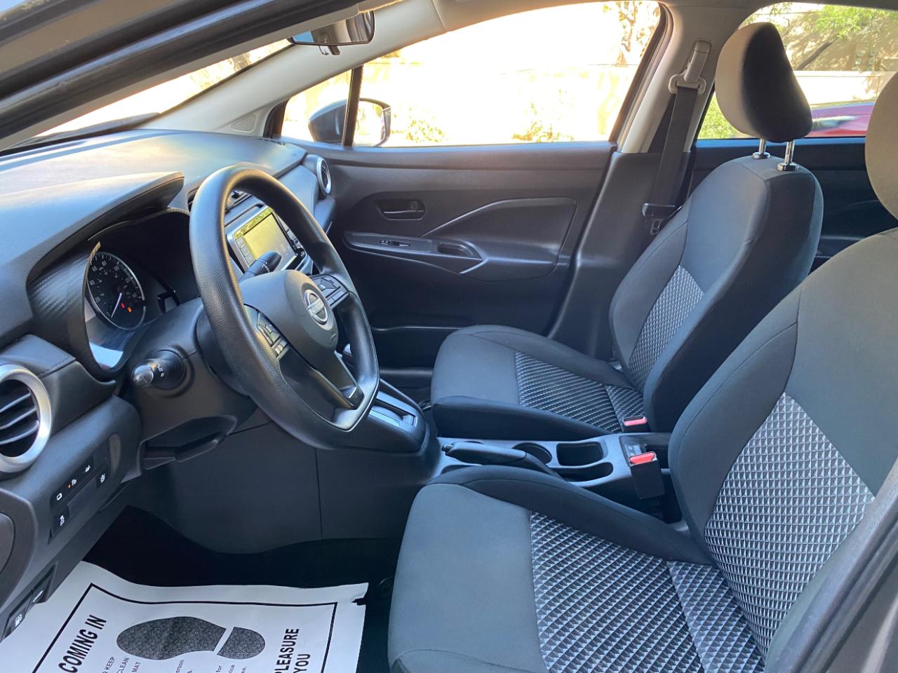 Nissan Versa S CVT 2024