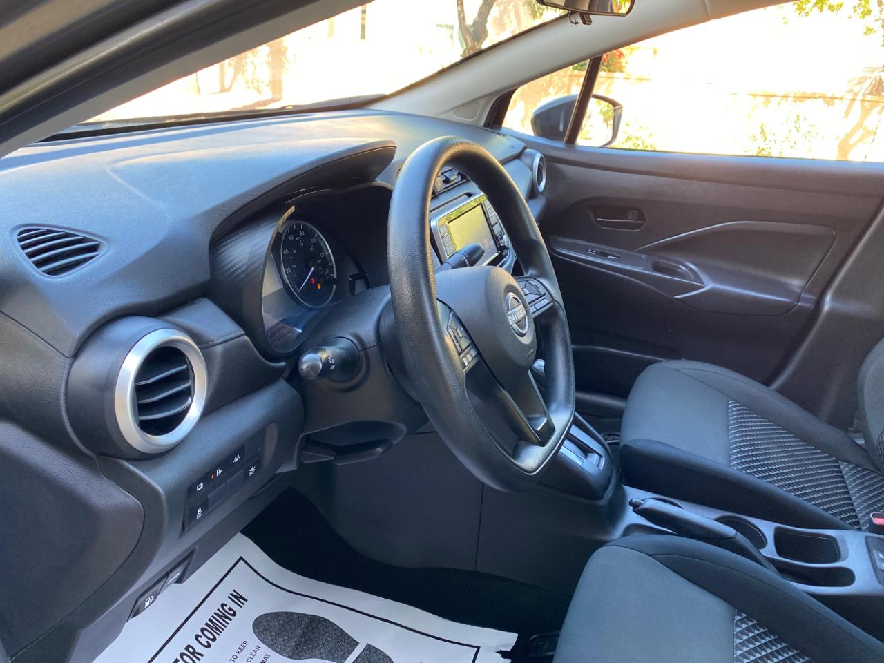 Nissan Versa S CVT 2024