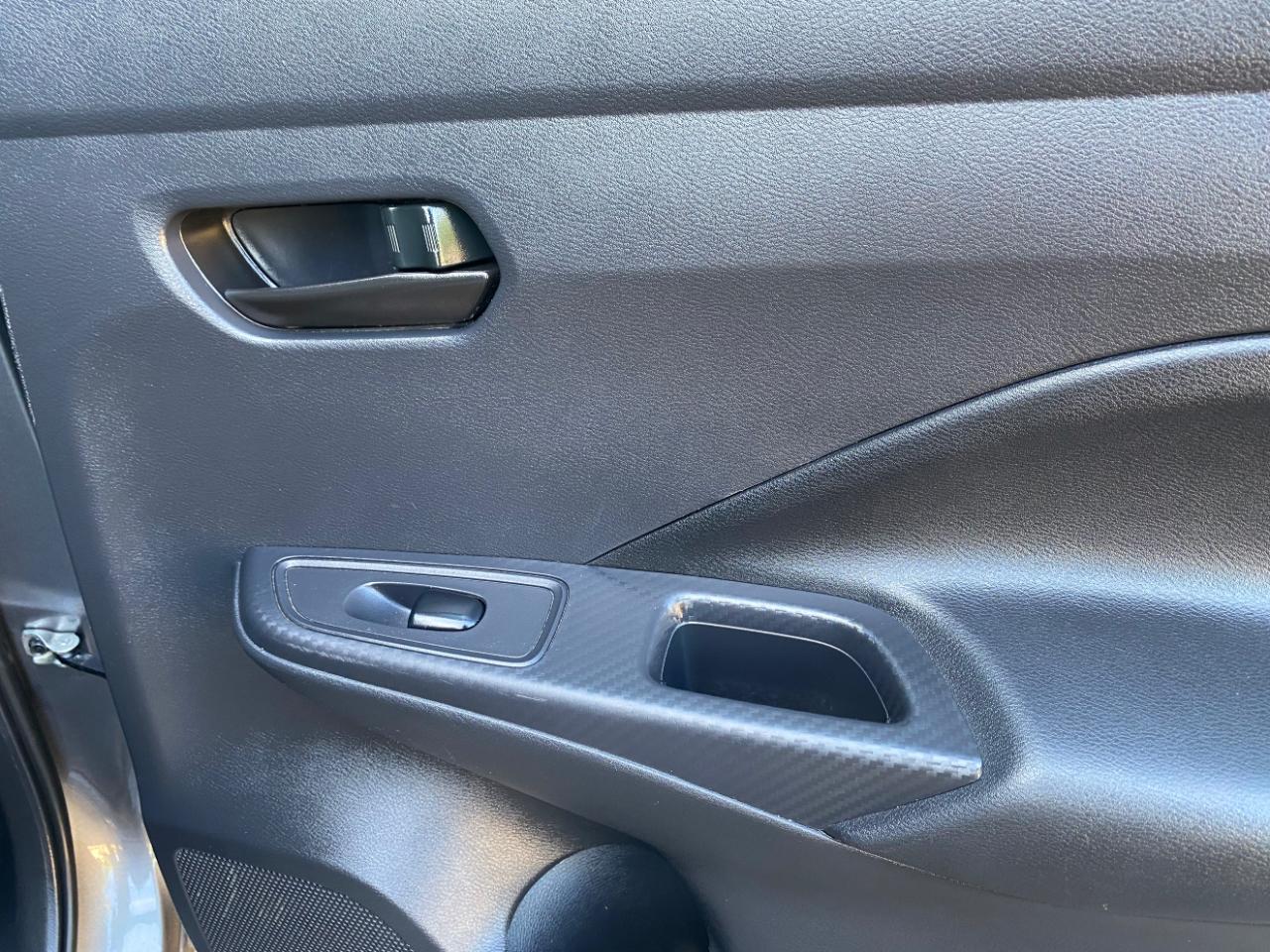 Nissan Versa S CVT 2024