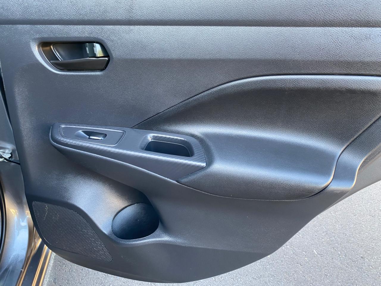 Nissan Versa S CVT 2024