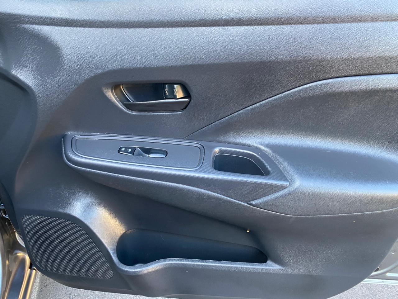 Nissan Versa S CVT 2024