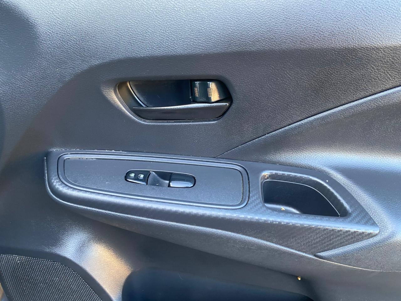 Nissan Versa S CVT 2024