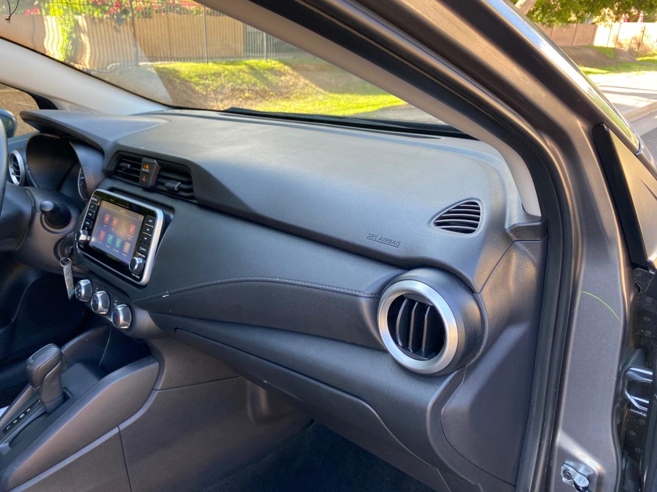 Nissan Versa S CVT 2024