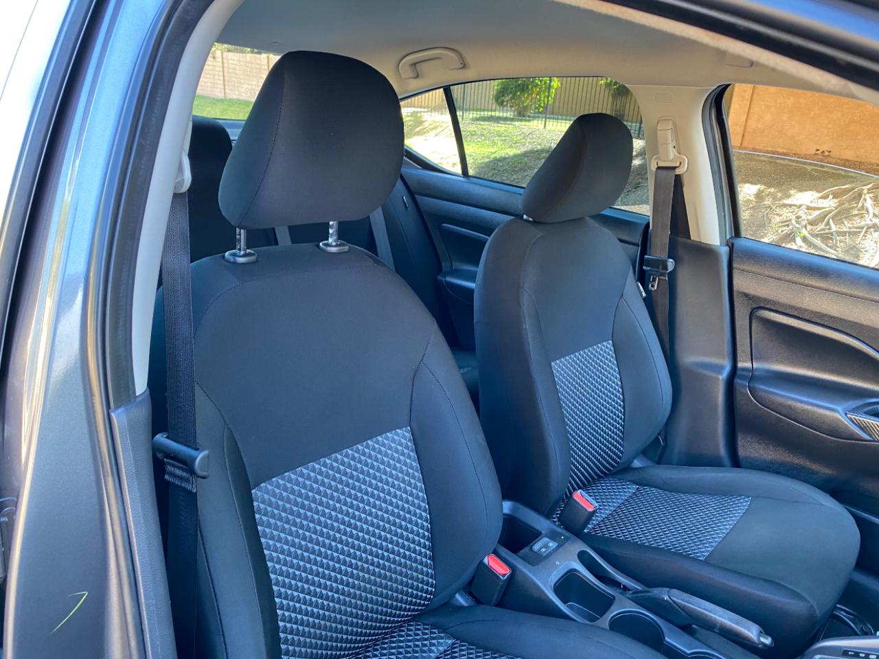 Nissan Versa S CVT 2024