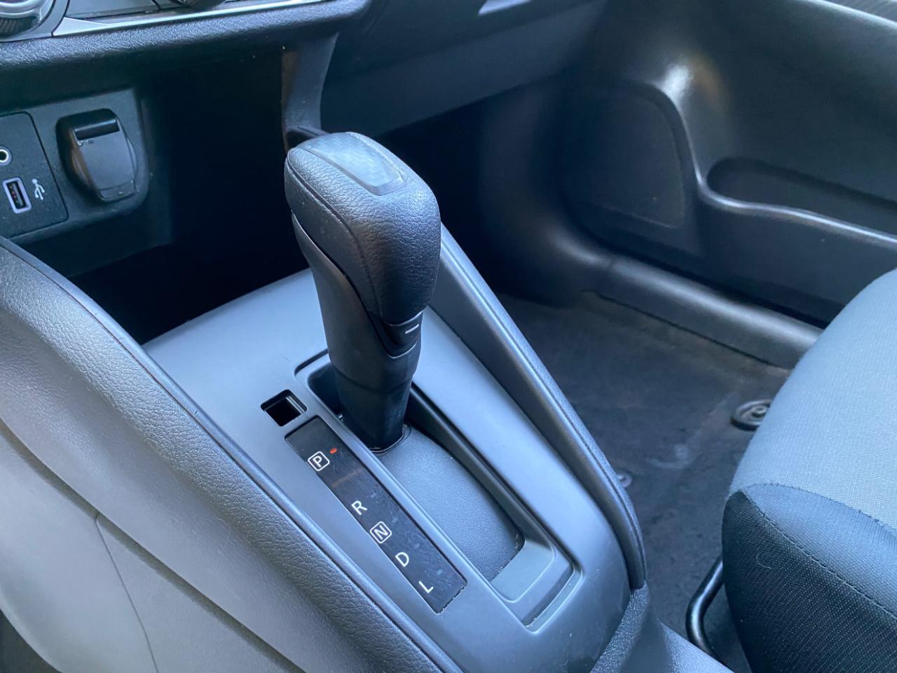 Nissan Versa S CVT 2024