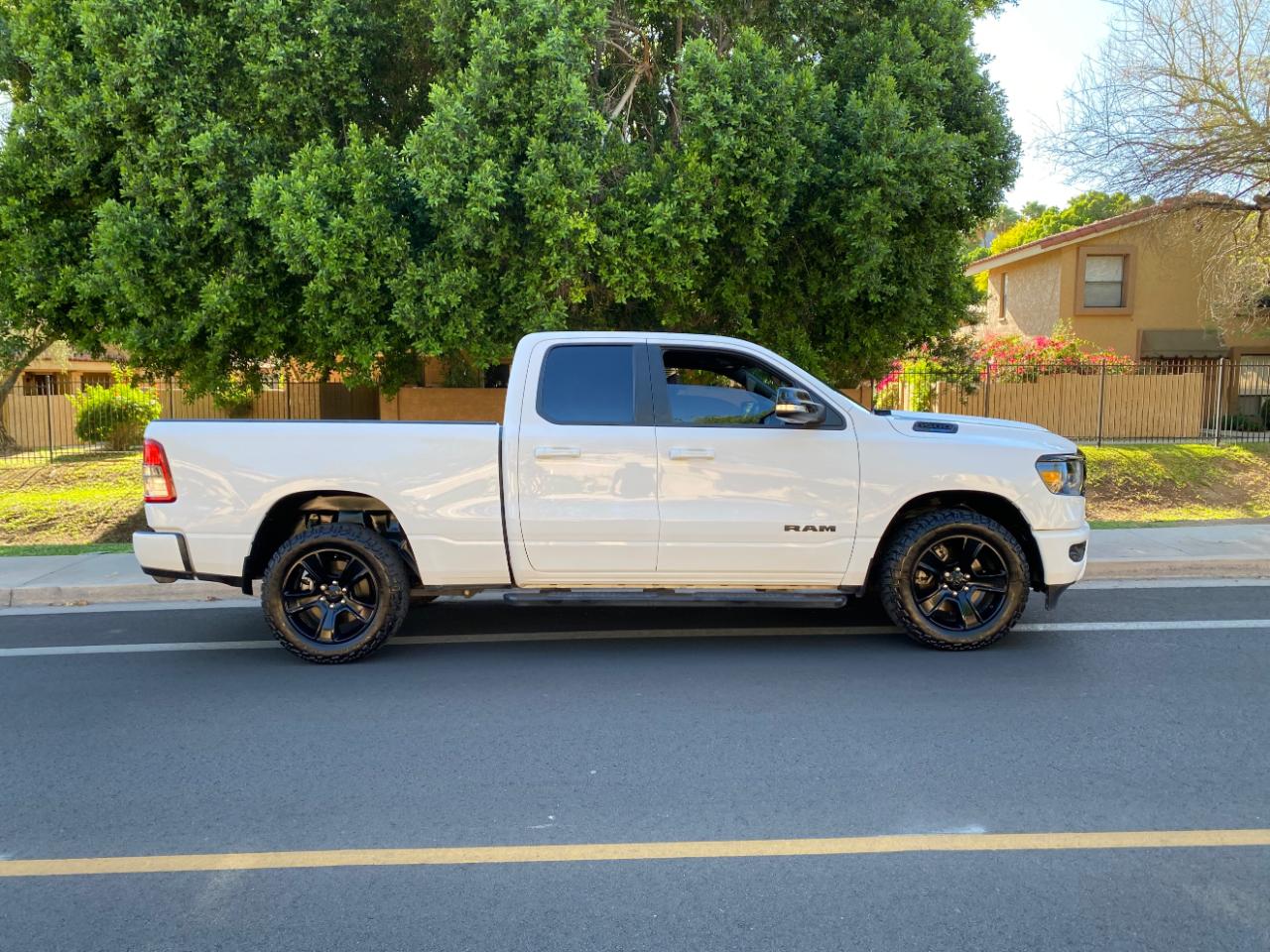 RAM 1500 Big Horn 4x2 Quad Cab 6'4" Box 2022