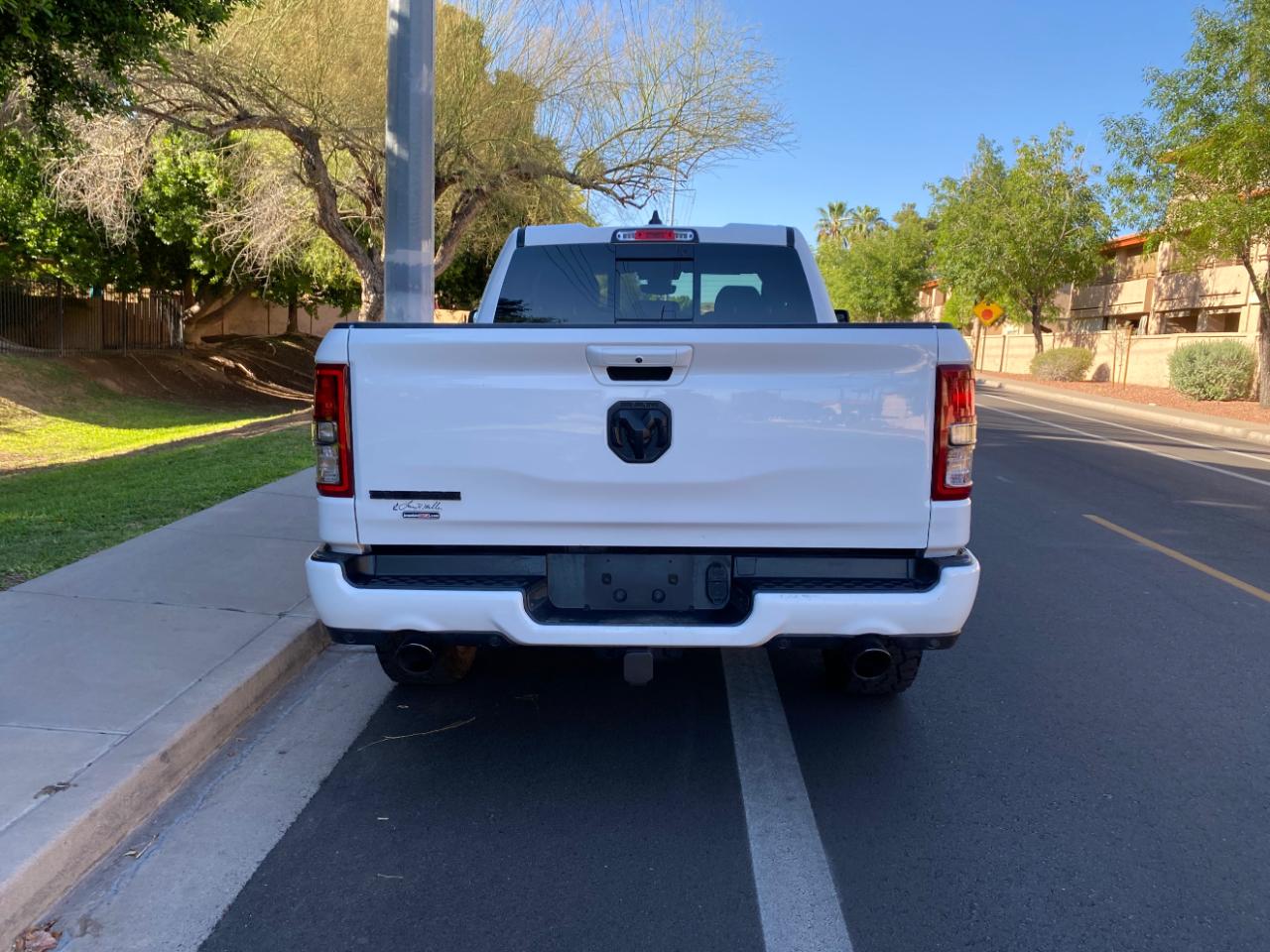 RAM 1500 Big Horn 4x2 Quad Cab 6'4" Box 2022