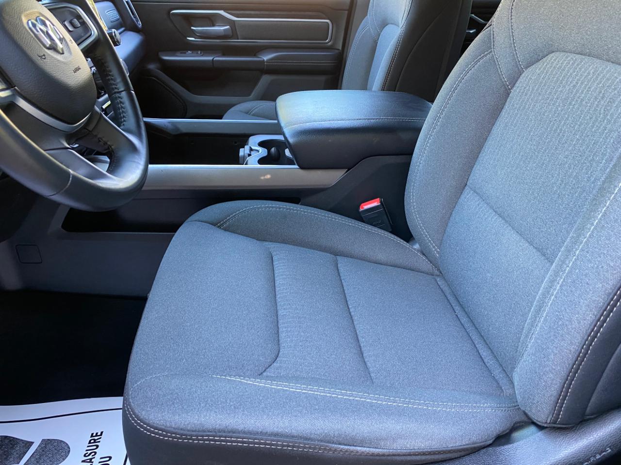 RAM 1500 Big Horn 4x2 Quad Cab 6'4" Box 2022