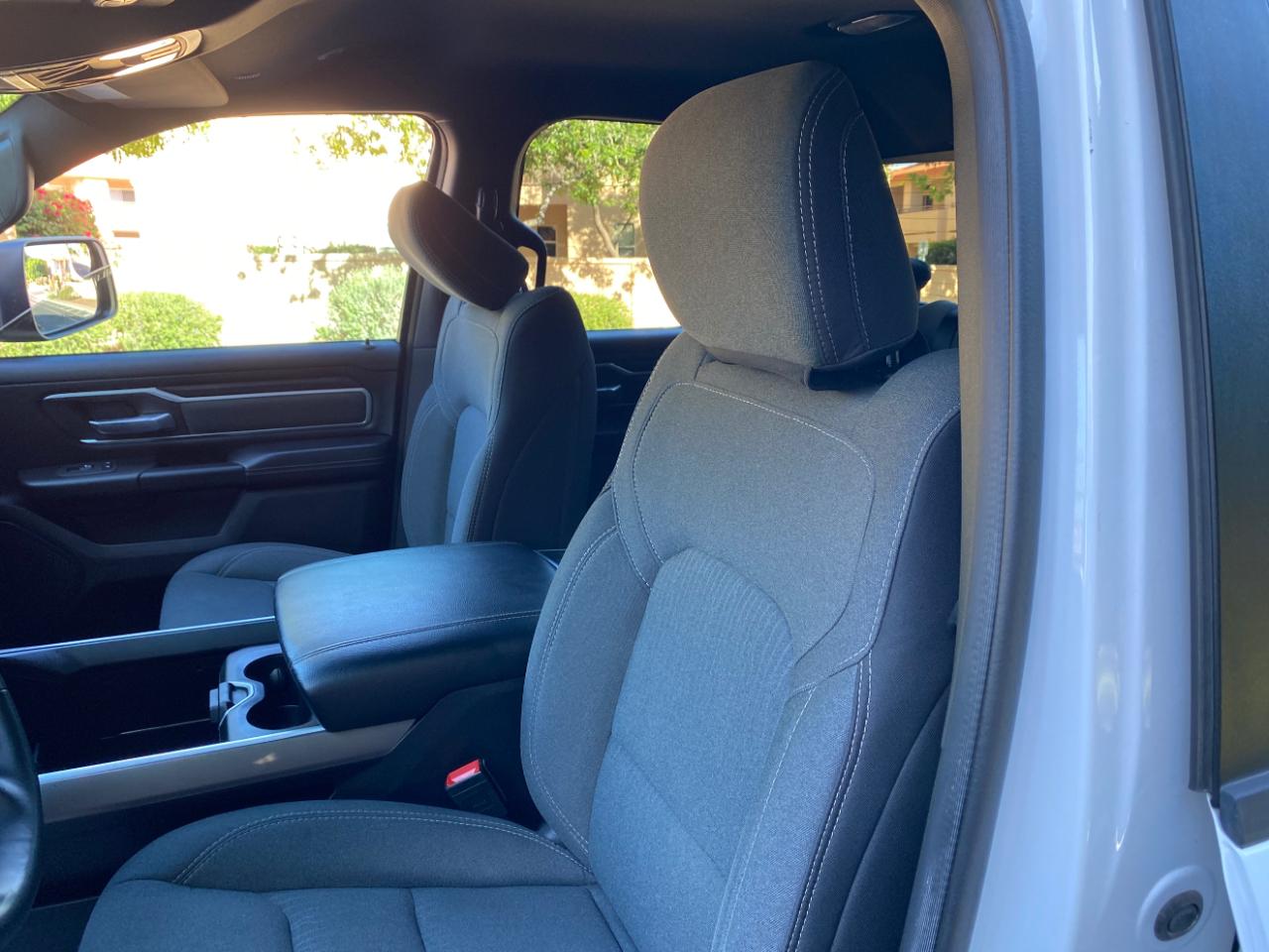 RAM 1500 Big Horn 4x2 Quad Cab 6'4" Box 2022