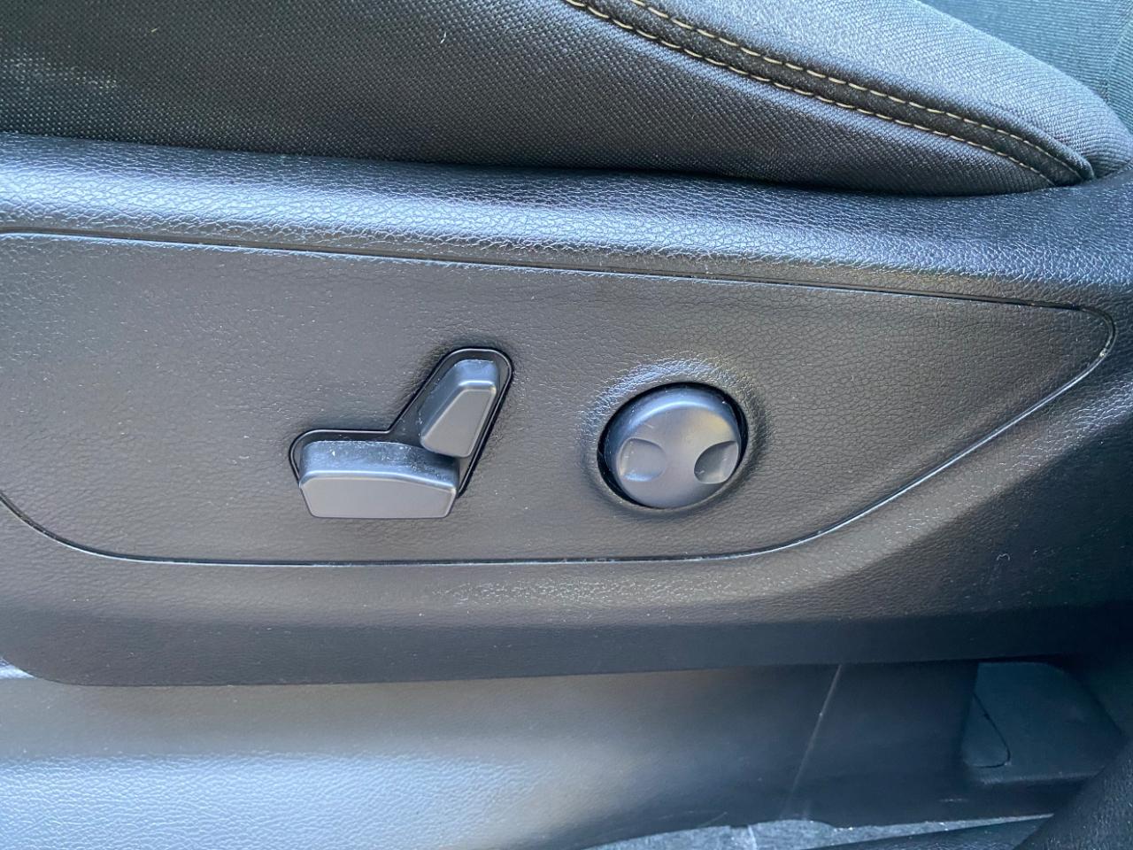 RAM 1500 Big Horn 4x2 Quad Cab 6'4" Box 2022