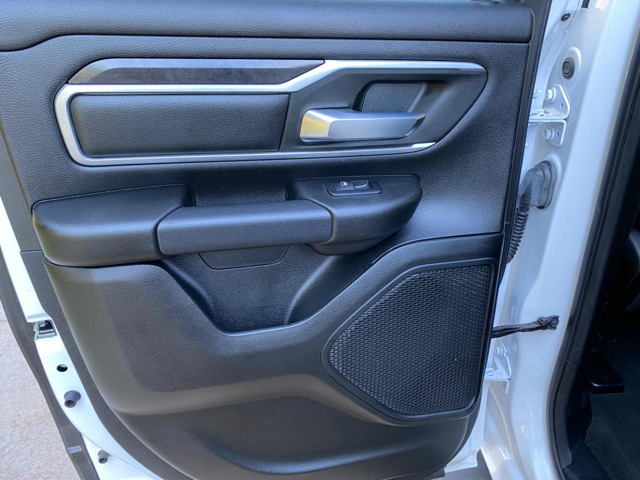 RAM 1500 Big Horn 4x2 Quad Cab 6'4" Box 2022