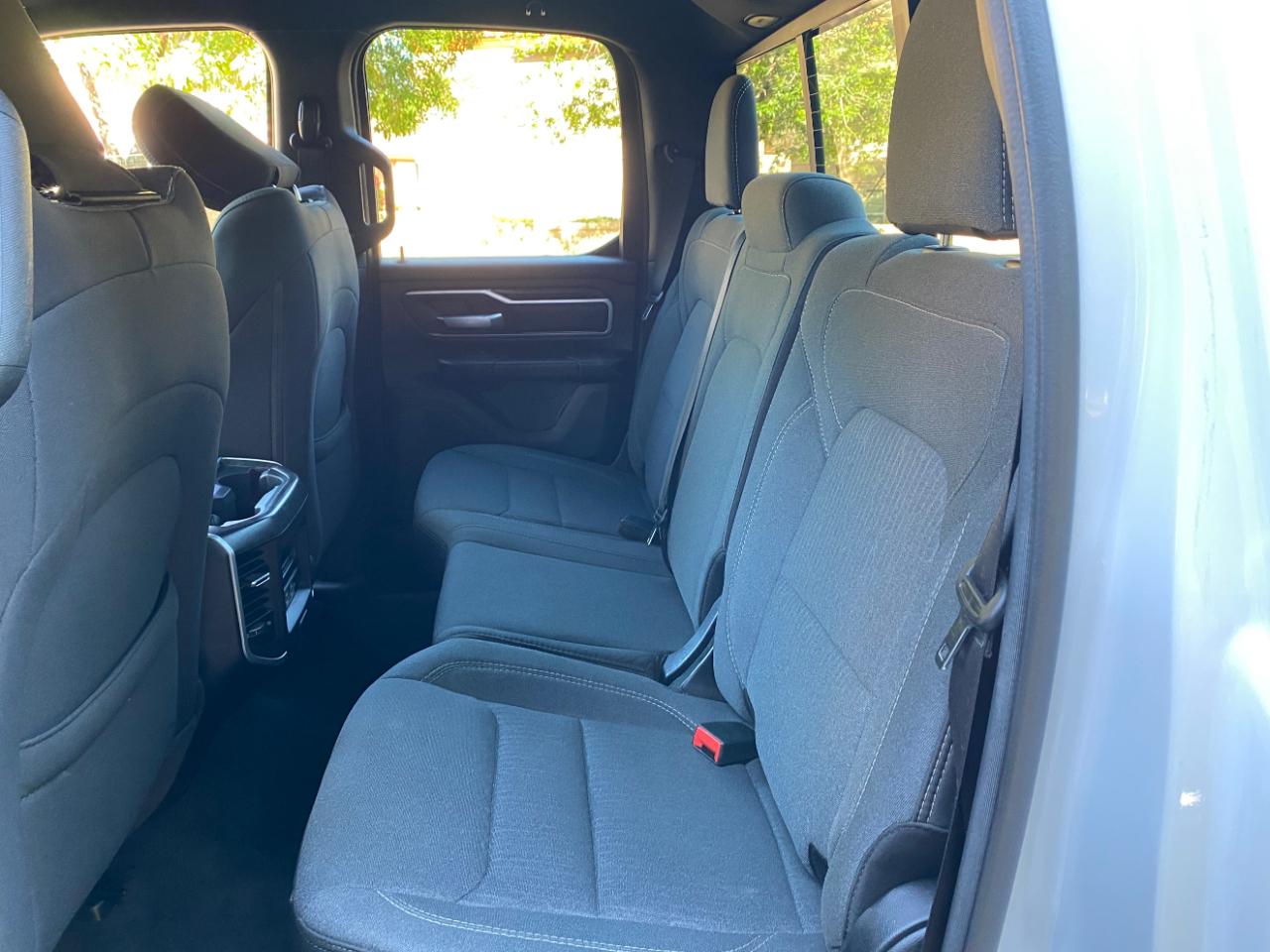 RAM 1500 Big Horn 4x2 Quad Cab 6'4" Box 2022