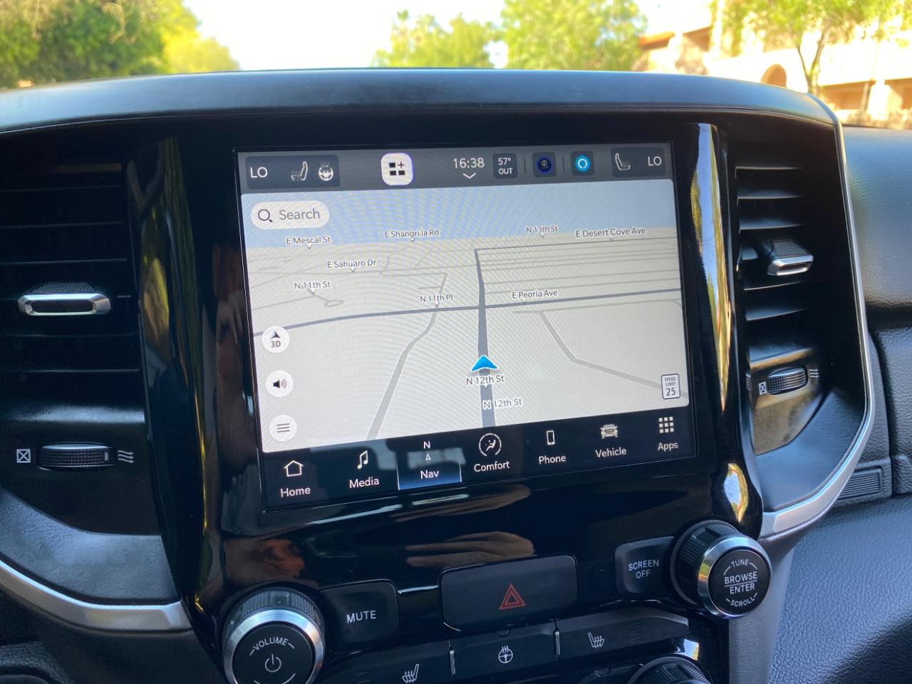 RAM 1500 Big Horn 4x2 Quad Cab 6'4" Box 2022