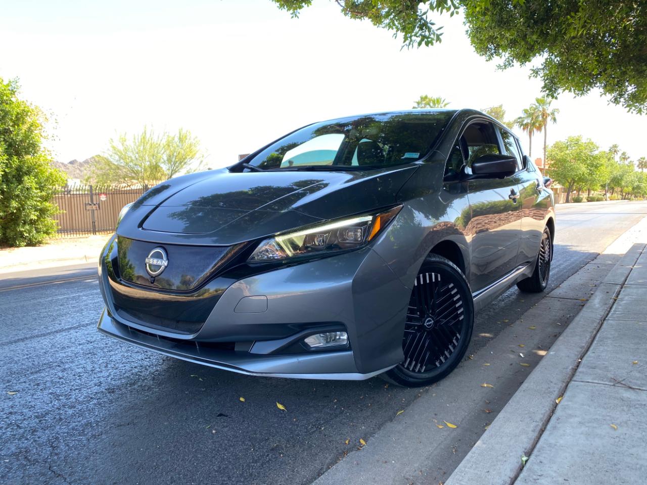 Nissan Leaf SV PLUS Hatchback 2025