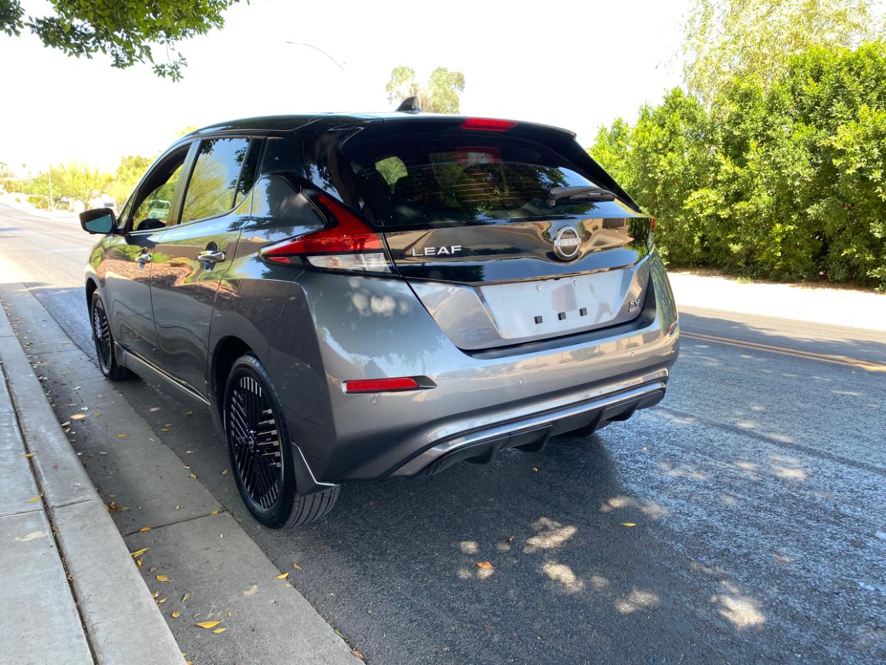 Nissan Leaf SV PLUS Hatchback 2025