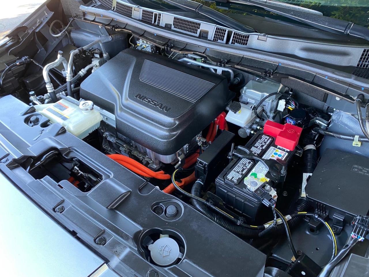 Nissan Leaf SV PLUS Hatchback 2025