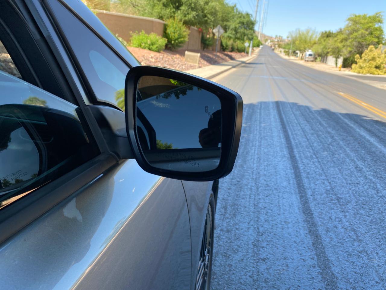 Nissan Leaf SV PLUS Hatchback 2025