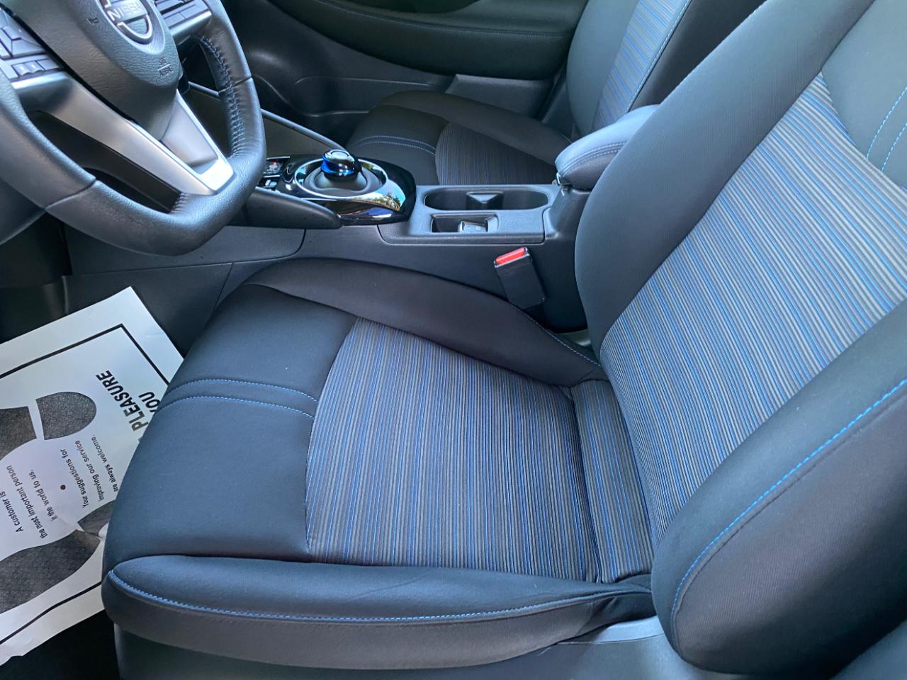 Nissan Leaf SV PLUS Hatchback 2025