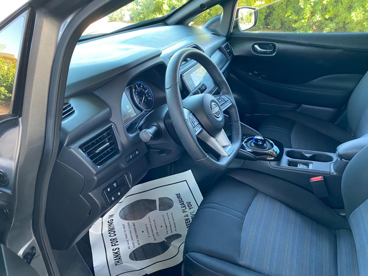 Nissan Leaf SV PLUS Hatchback 2025