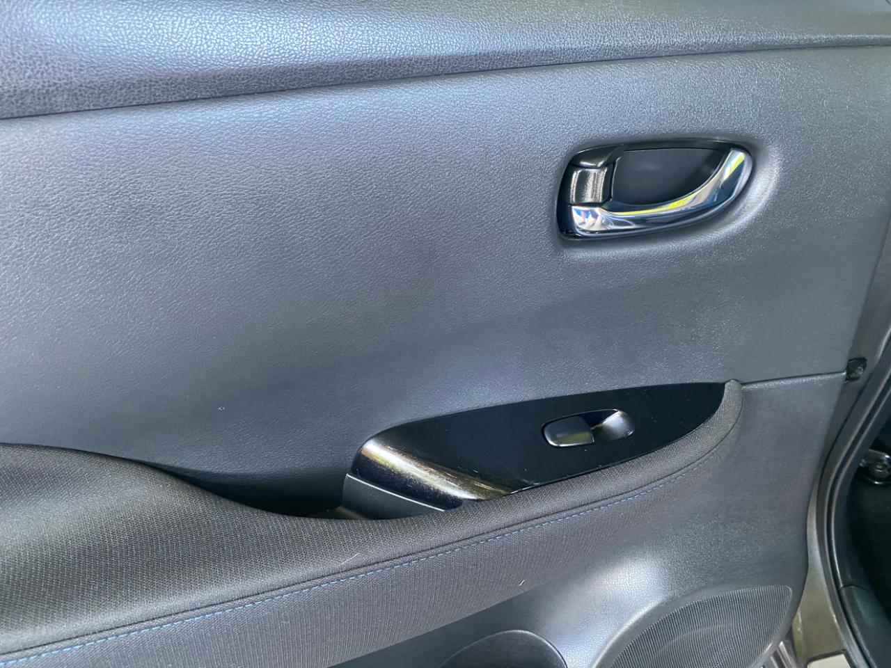 Nissan Leaf SV PLUS Hatchback 2025