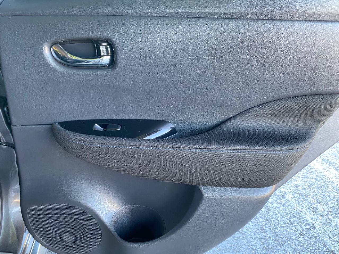 Nissan Leaf SV PLUS Hatchback 2025