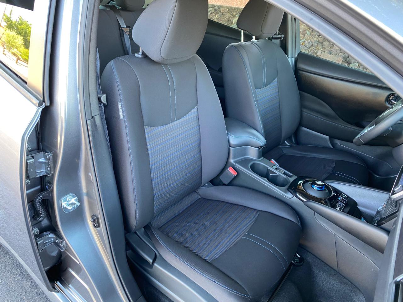 Nissan Leaf SV PLUS Hatchback 2025