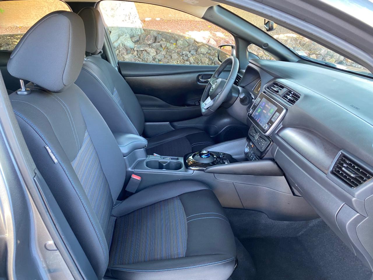 Nissan Leaf SV PLUS Hatchback 2025