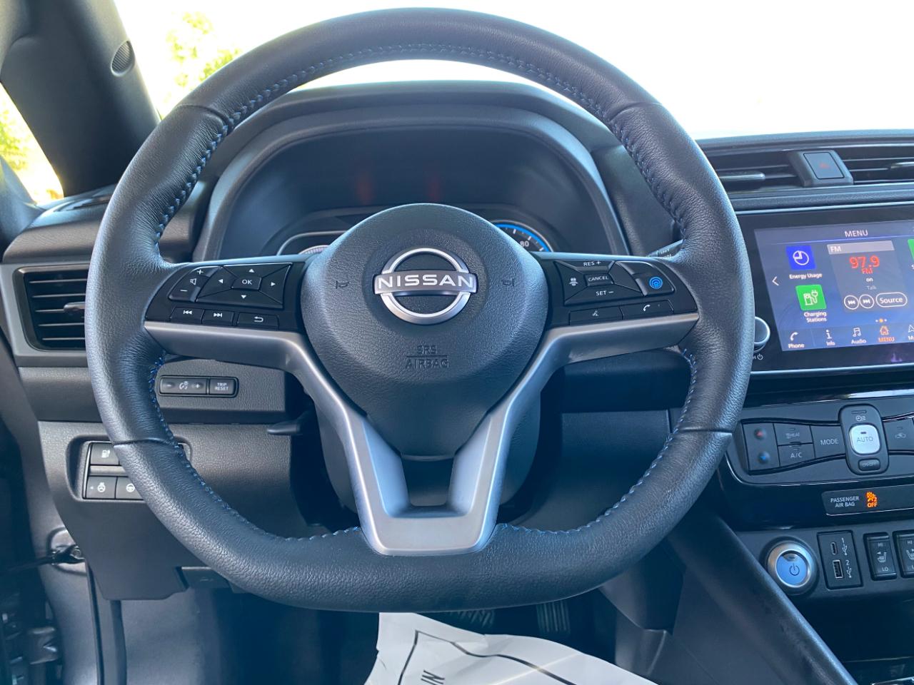 Nissan Leaf SV PLUS Hatchback 2025