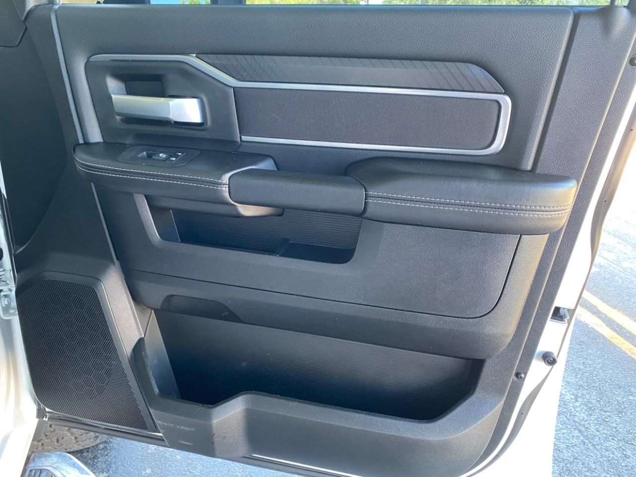 RAM 2500 Big Horn 4x4 Crew Cab 6'4" Box 2025