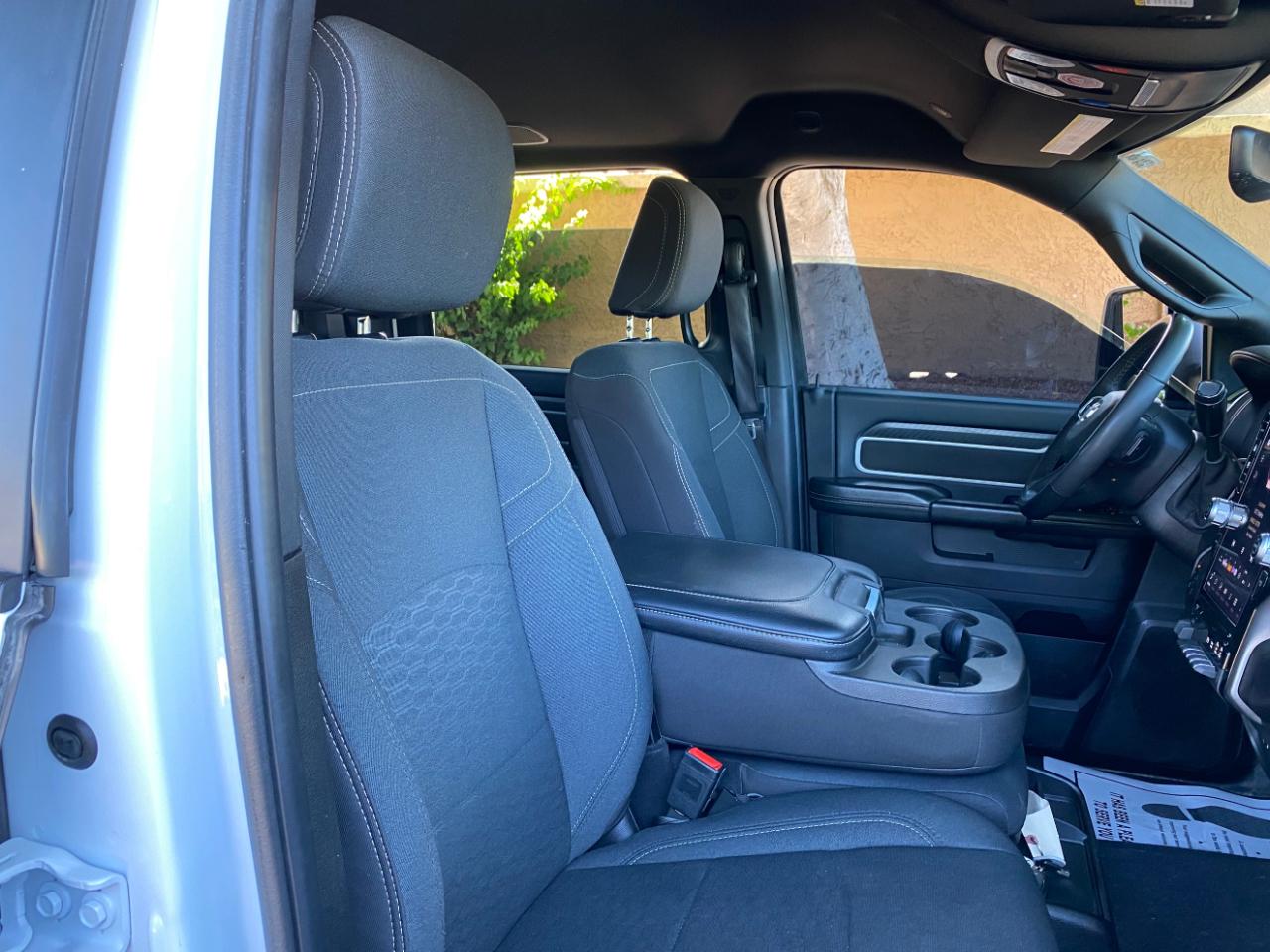 RAM 2500 Big Horn 4x4 Crew Cab 6'4" Box 2025