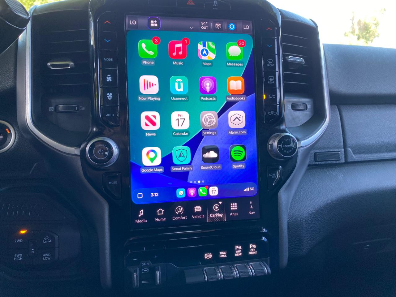 RAM 2500 Big Horn 4x4 Crew Cab 6'4" Box 2025