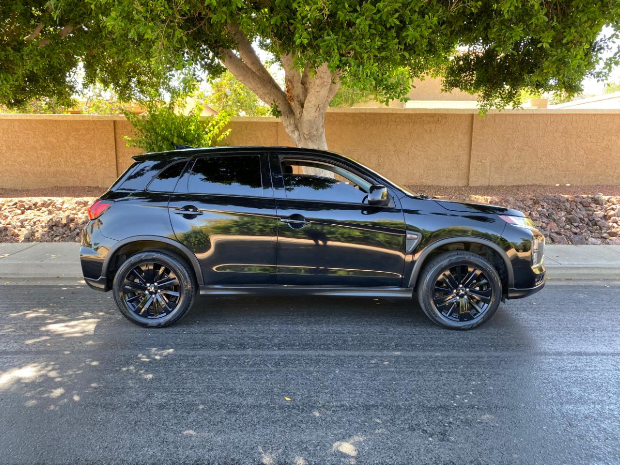 Mitsubishi Outlander Sport  2023