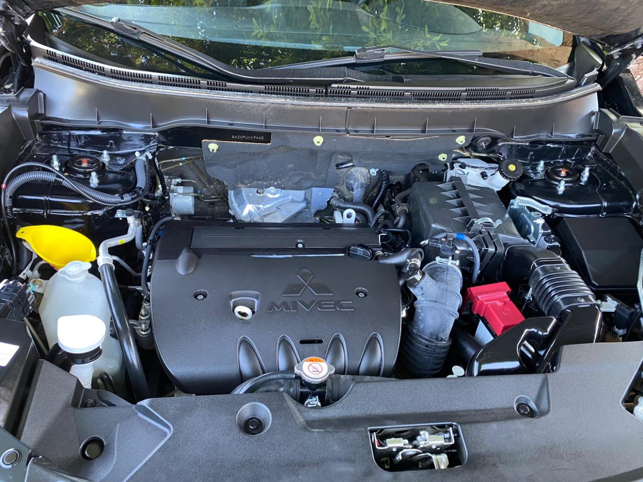 Mitsubishi Outlander Sport  2023