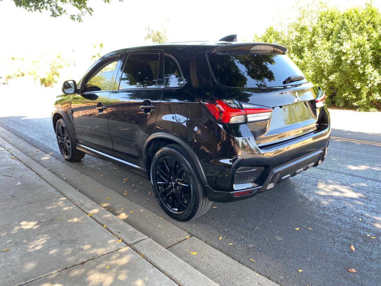 Mitsubishi Outlander Sport  2023