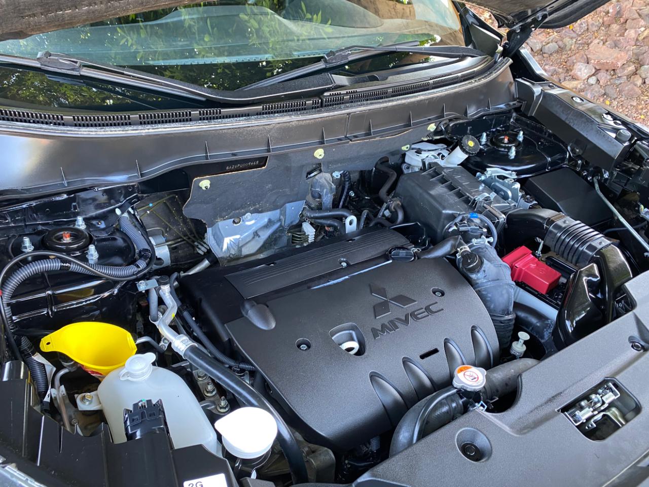 Mitsubishi Outlander Sport  2023