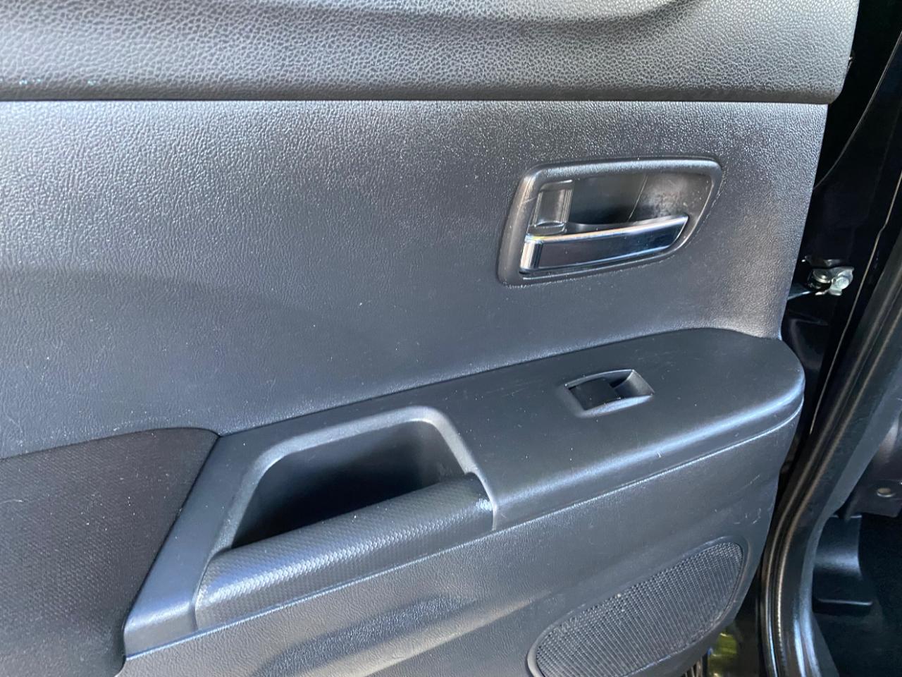 Mitsubishi Outlander Sport  2023