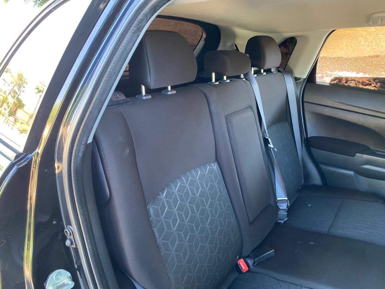 Mitsubishi Outlander Sport  2023