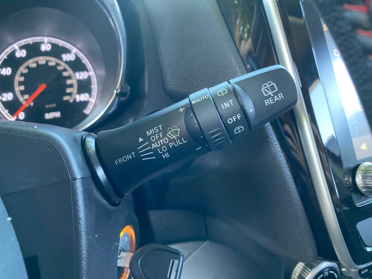 Mitsubishi Outlander Sport  2023