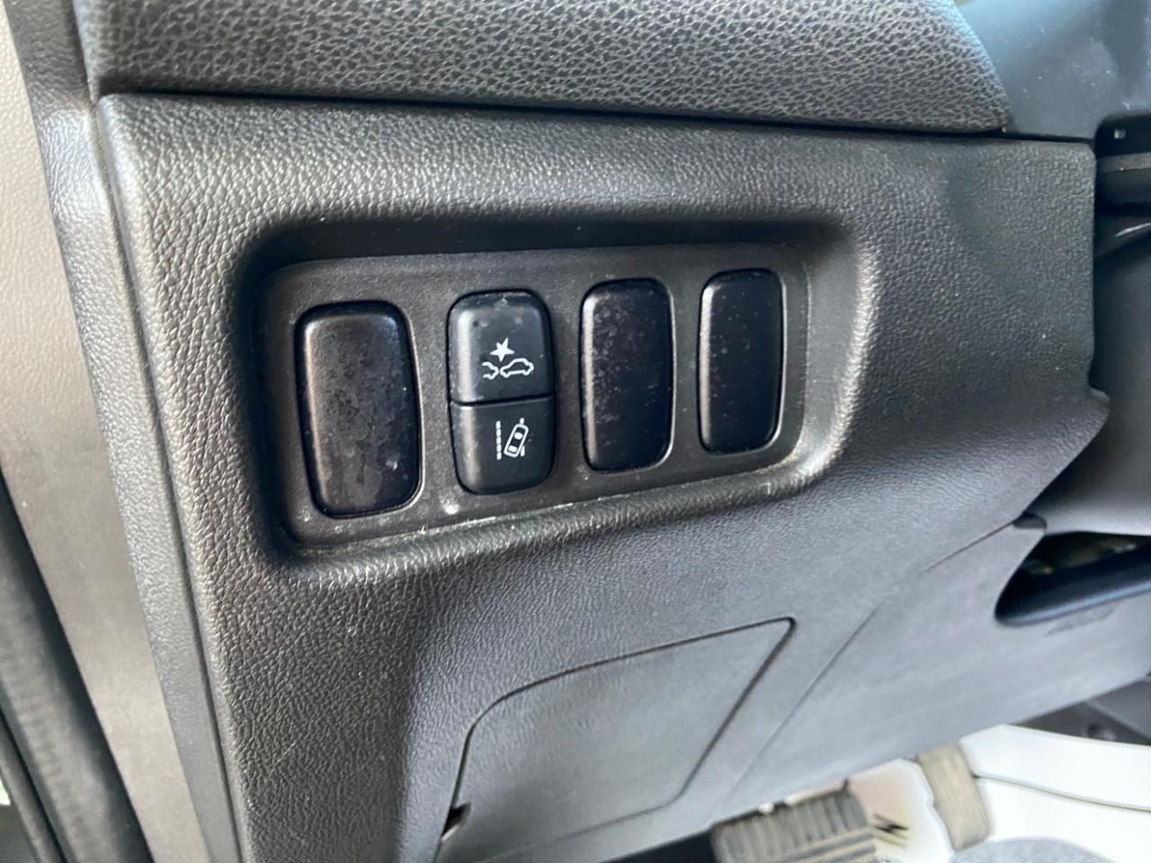 Mitsubishi Outlander Sport  2023