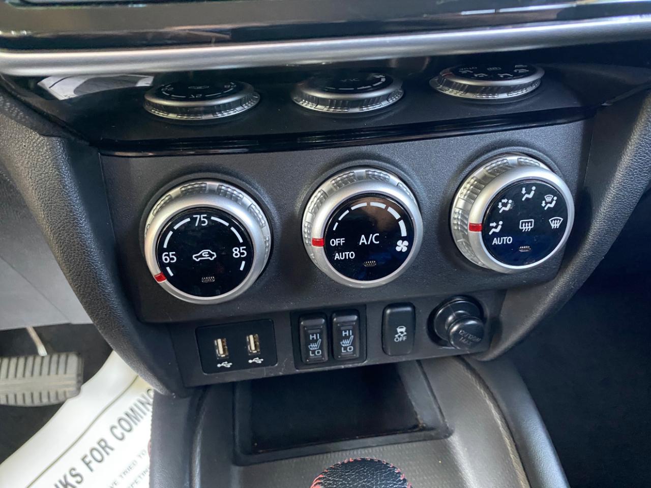 Mitsubishi Outlander Sport  2023