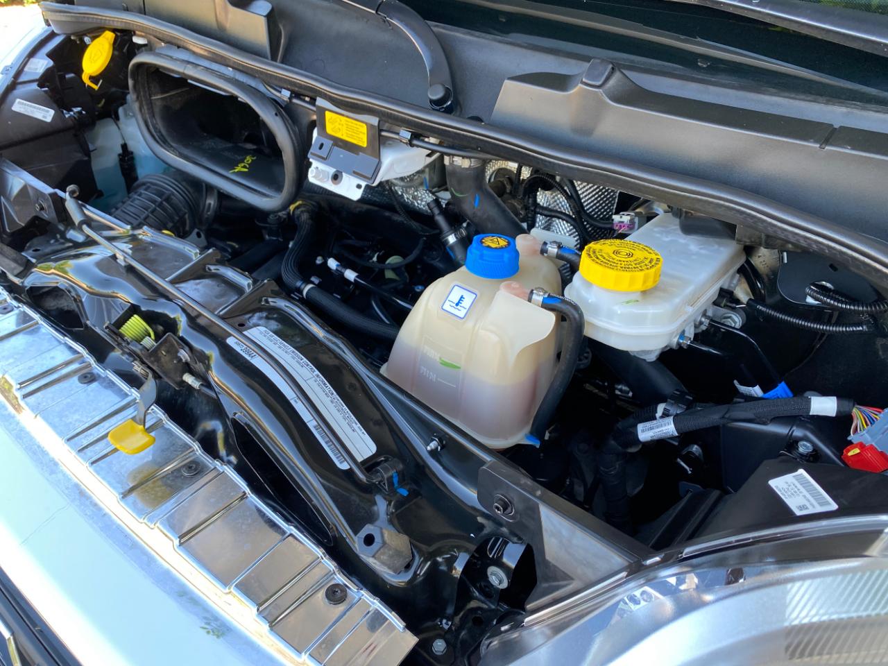 RAM ProMaster Cargo Van Tradesman 2500 Low Roof 136" WB w/Pass Seat 2025