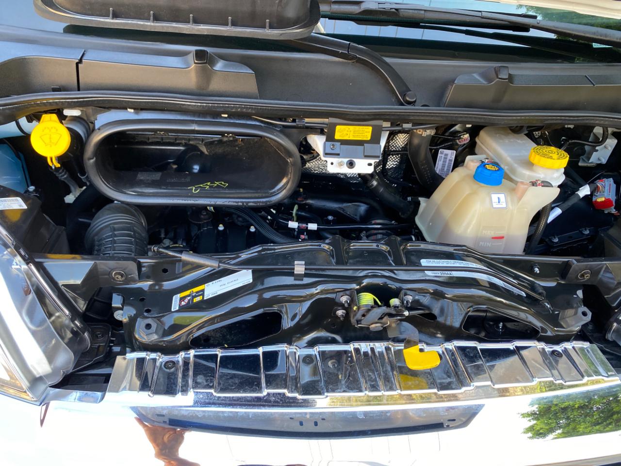 RAM ProMaster Cargo Van Tradesman 2500 Low Roof 136" WB w/Pass Seat 2025