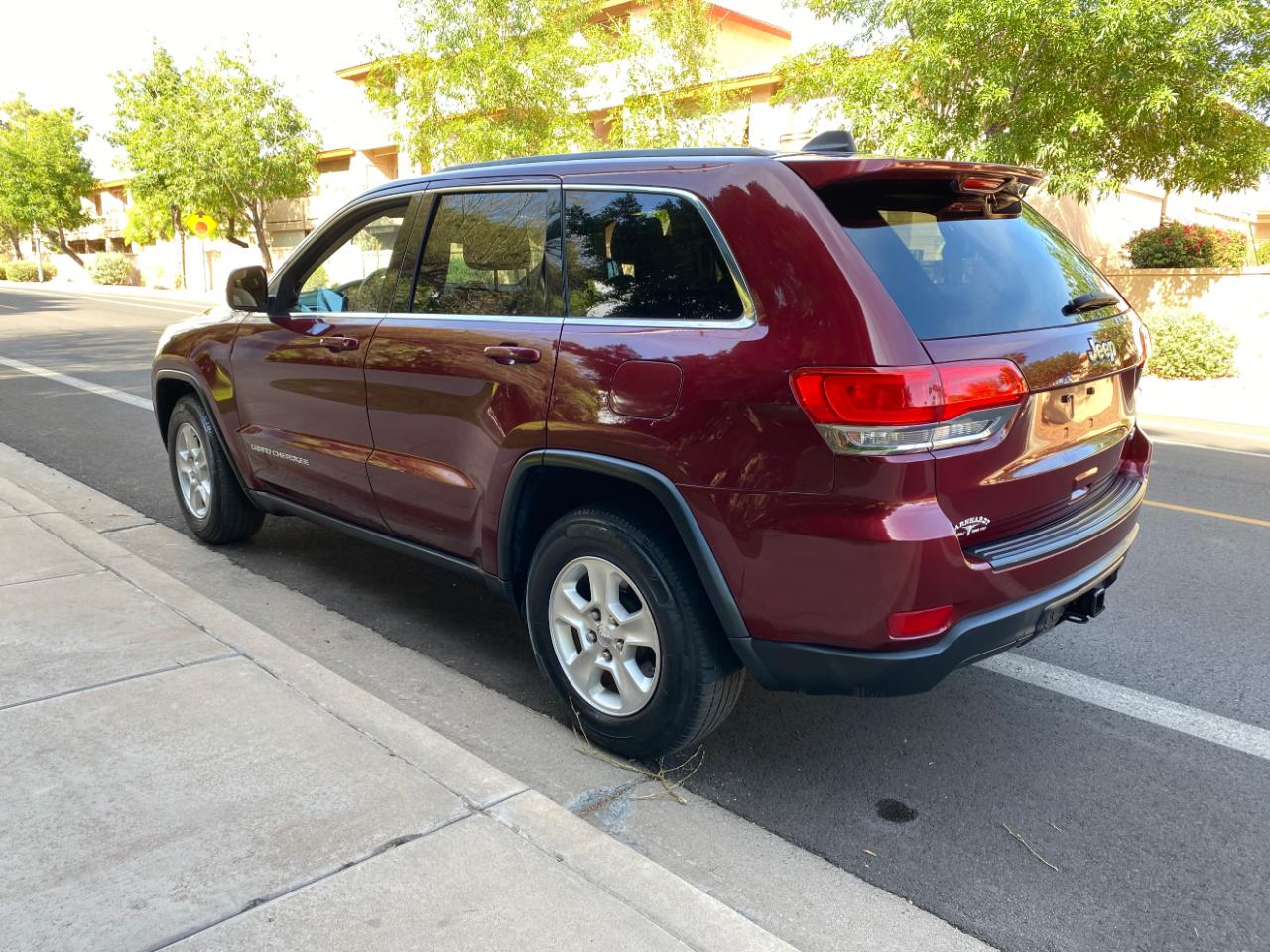 Jeep Grand Cherokee RWD 4dr Laredo 2016