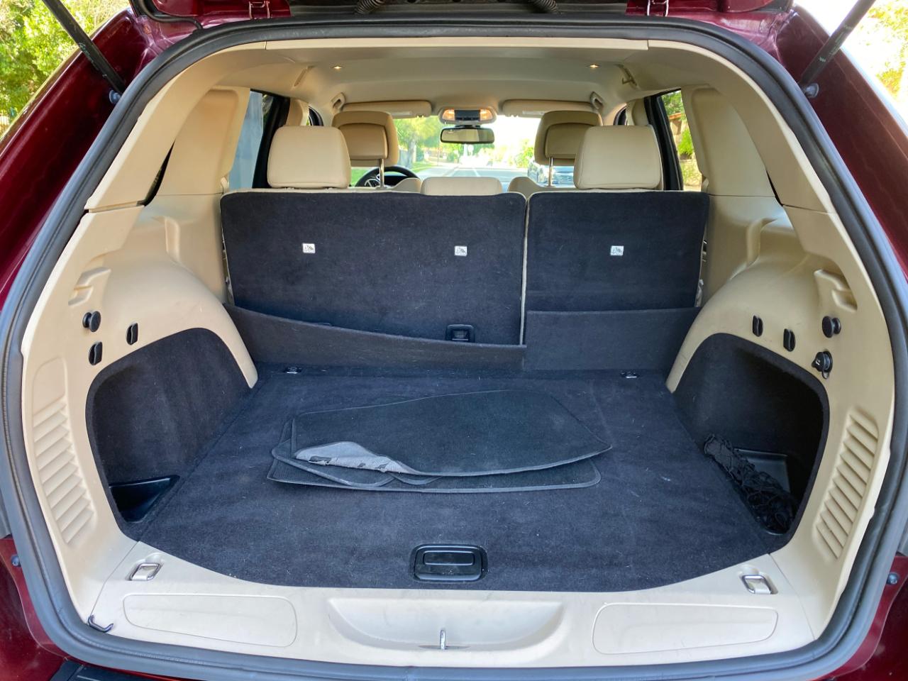 Jeep Grand Cherokee RWD 4dr Laredo 2016