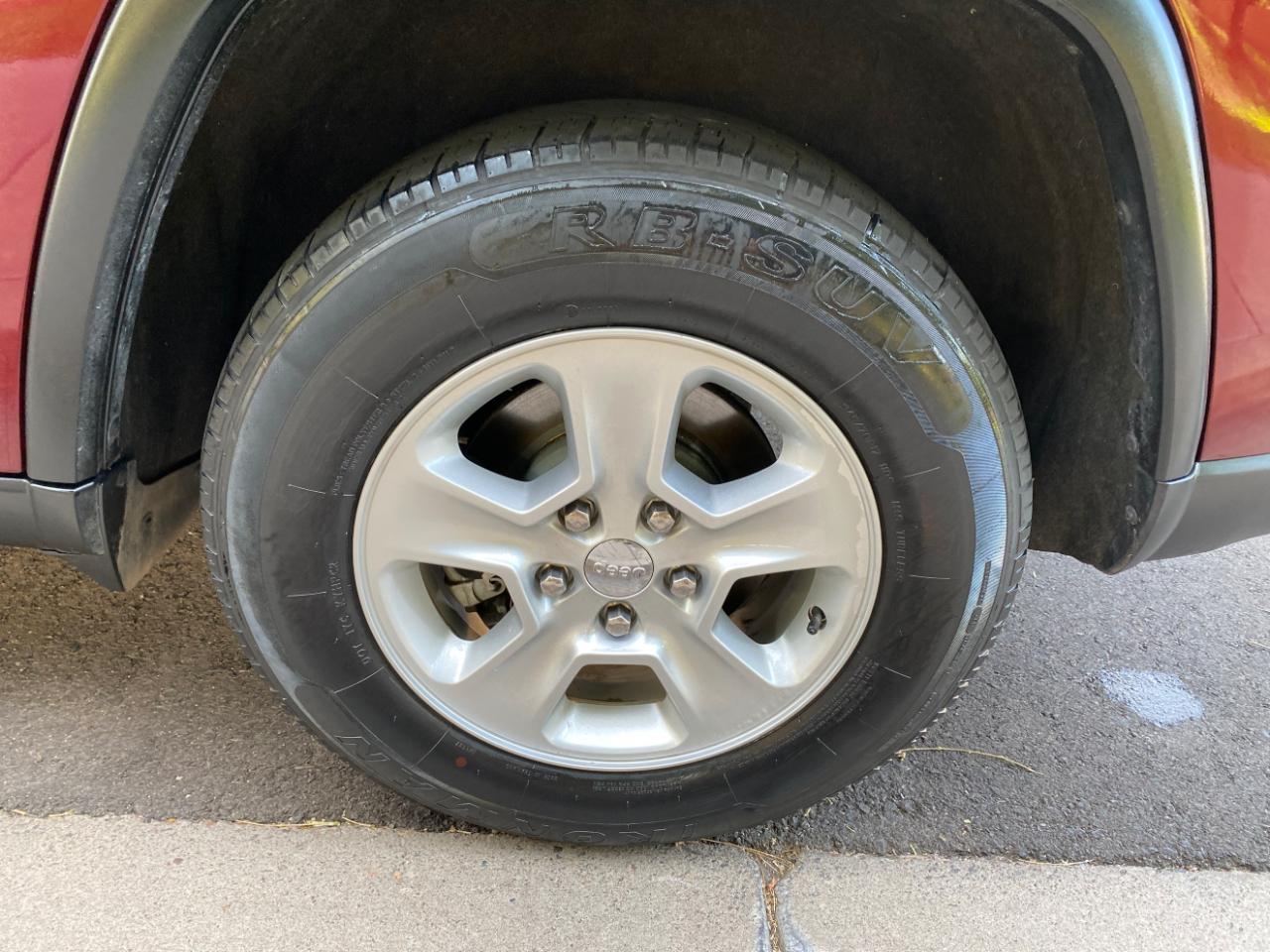 Jeep Grand Cherokee RWD 4dr Laredo 2016