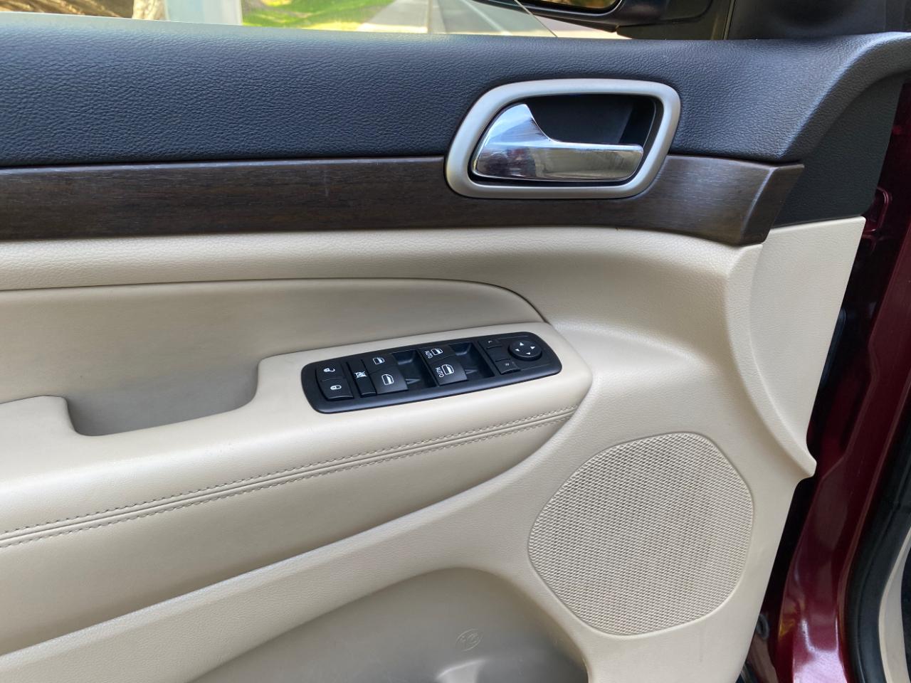 Jeep Grand Cherokee RWD 4dr Laredo 2016