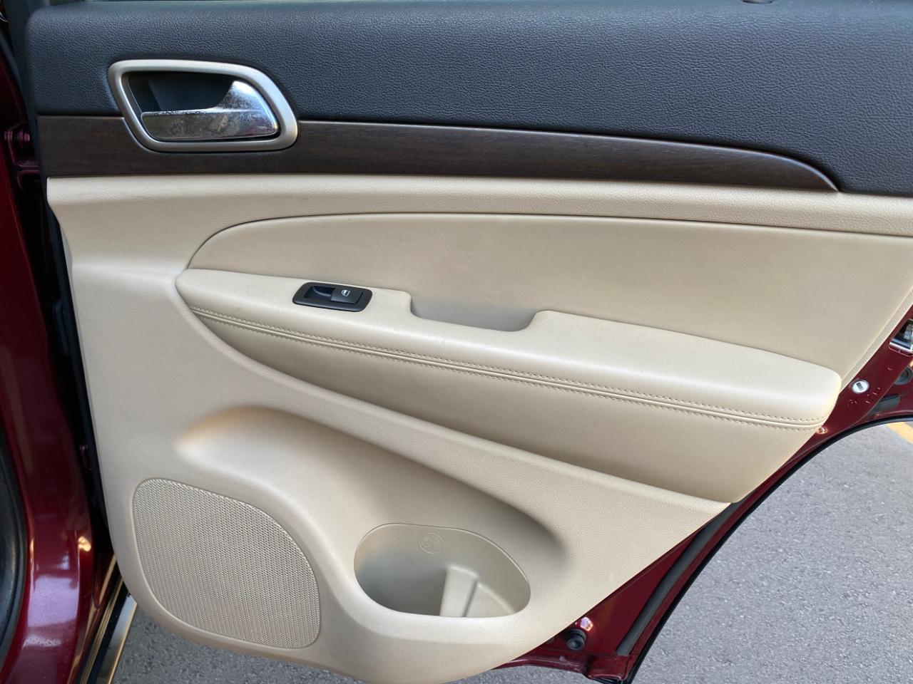 Jeep Grand Cherokee RWD 4dr Laredo 2016