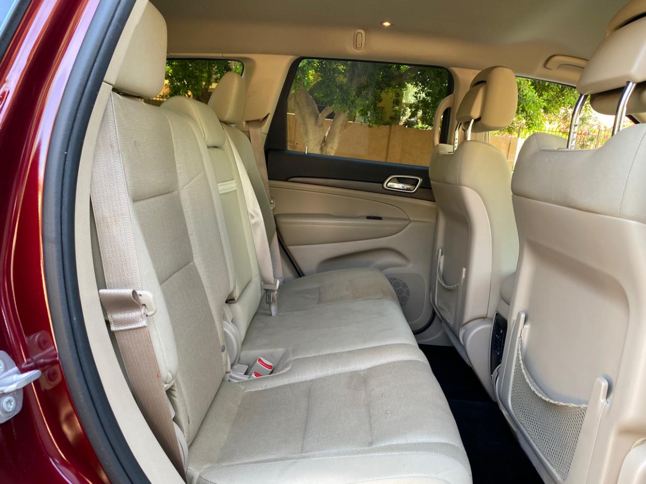 Jeep Grand Cherokee RWD 4dr Laredo 2016