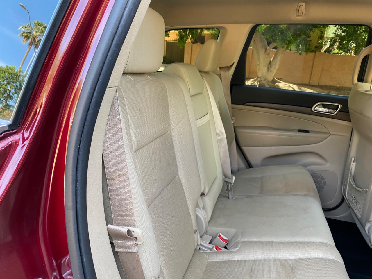 Jeep Grand Cherokee RWD 4dr Laredo 2016