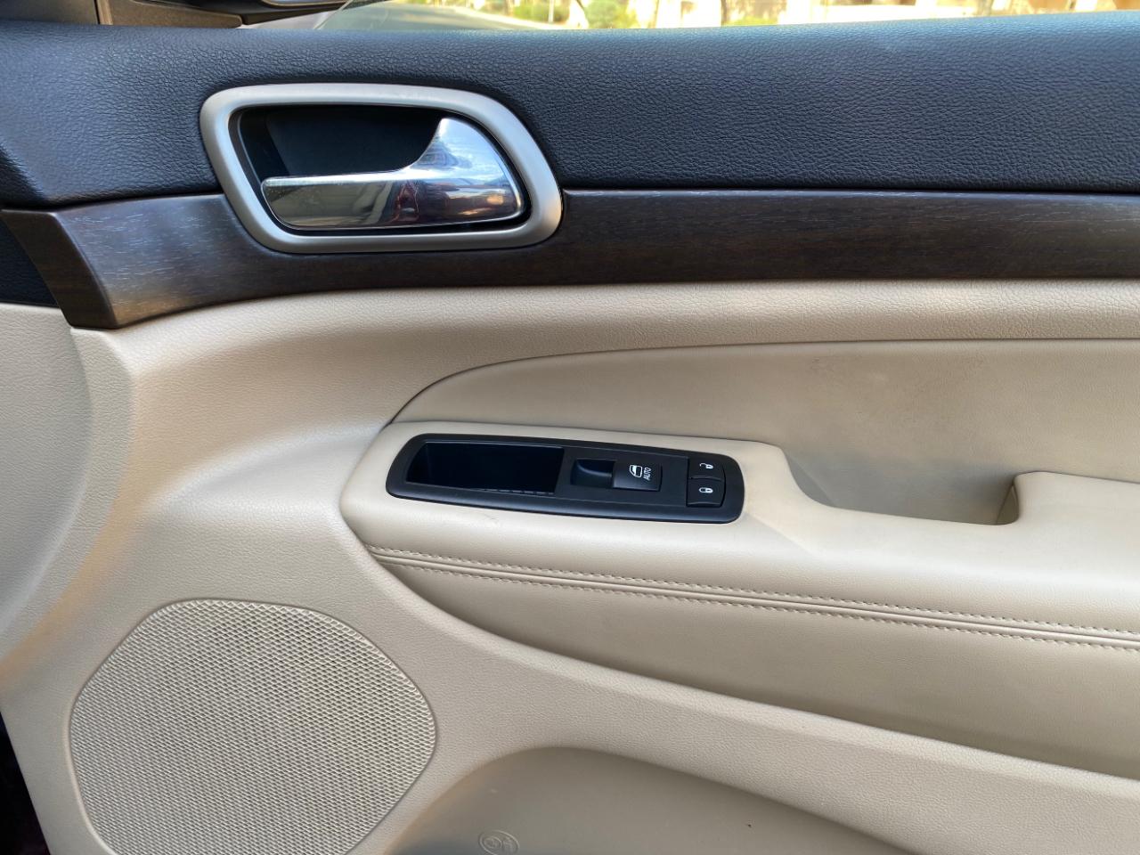 Jeep Grand Cherokee RWD 4dr Laredo 2016